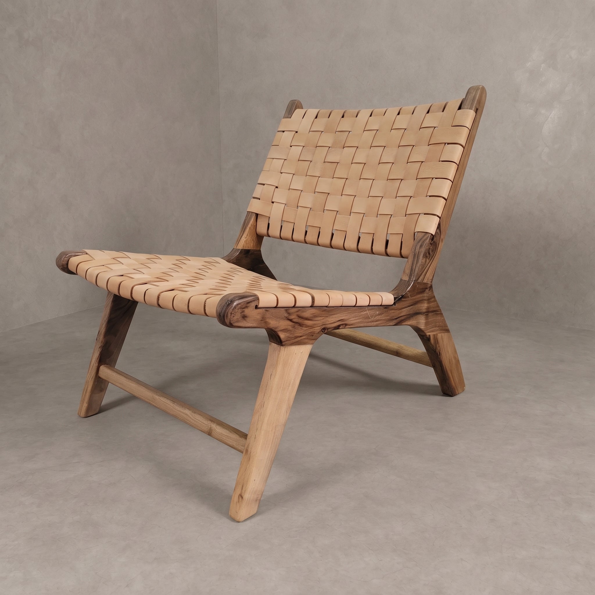  Natural Tan Leather Chair   
