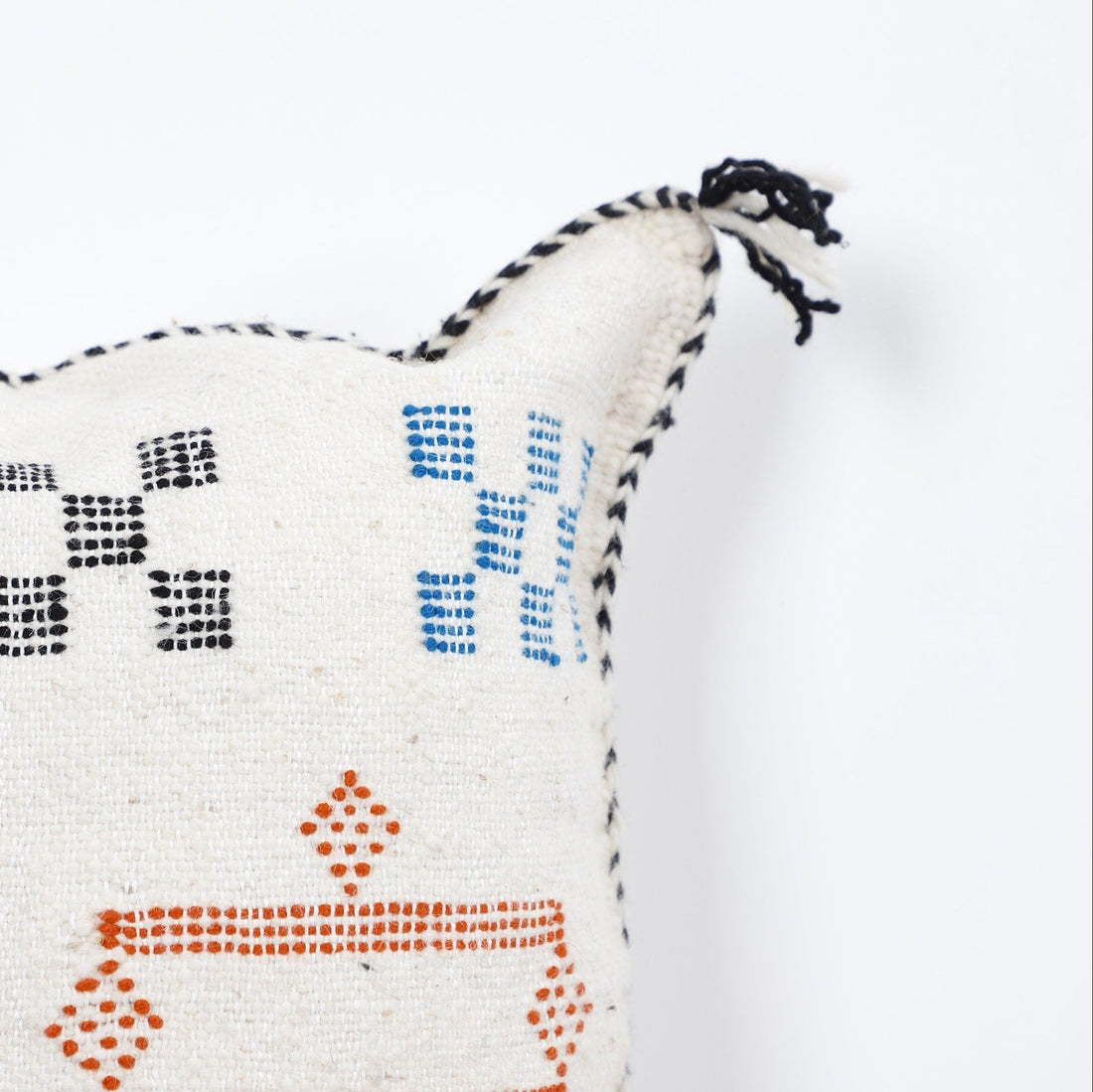  Moroccan Kilim Pillow Cove